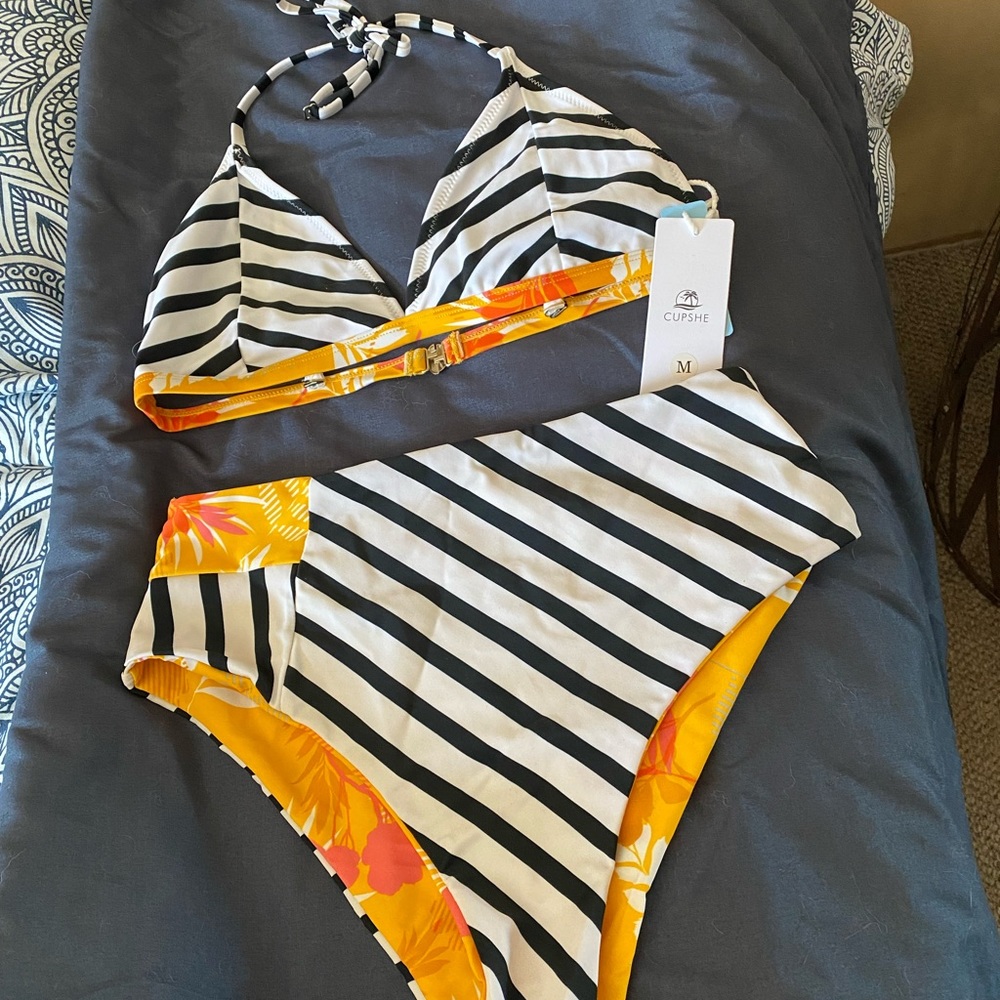 Size medium cupshe